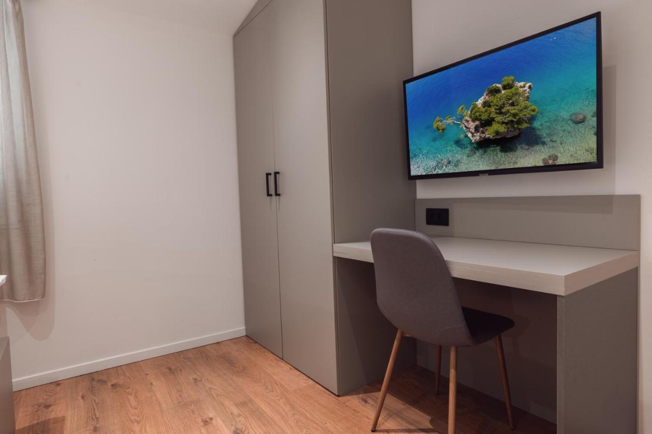 Apartmani Stipe Brela Eksteriør billede